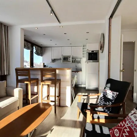 Renove Pour 6 Personnes Avec Balcon, Au Pied Des Pistes Et Wifi - Fr-1-455-104 Apartamento